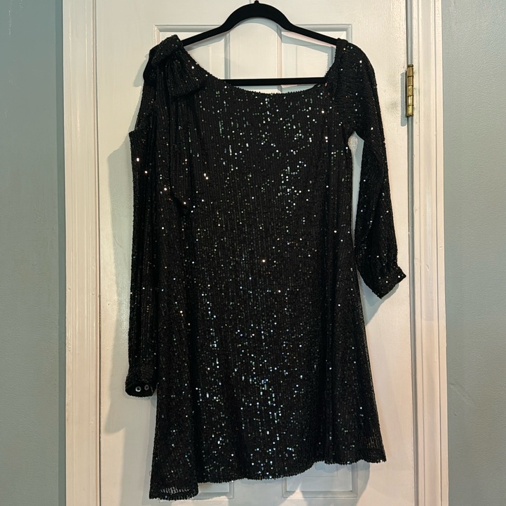 CeCe Black sequin Dress size M